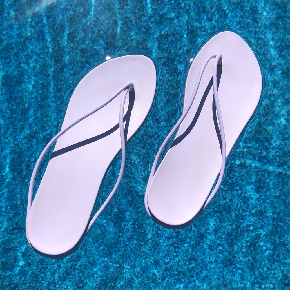 Women’s Ipanema Philippe Starck Thing M Flip Flops